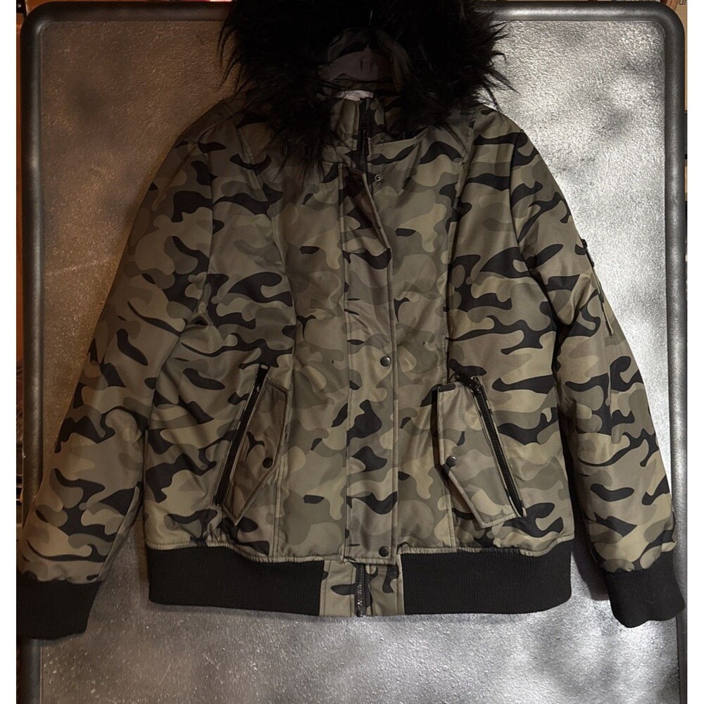 K. Jordan XL Women”s Coat NWT Camouflage Black Faux Fur Warm Cozy Winter Jacket